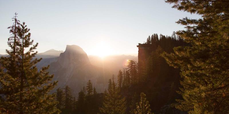 从品牌视觉到智能生活：迪芒赛博朋克设计窗帘电机安装全攻略