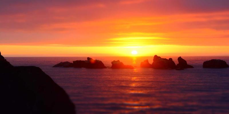 未来已来：迪芒分布式AI如何以边缘计算重塑智能家居，融合赛博朋克设计与品牌策划新范式