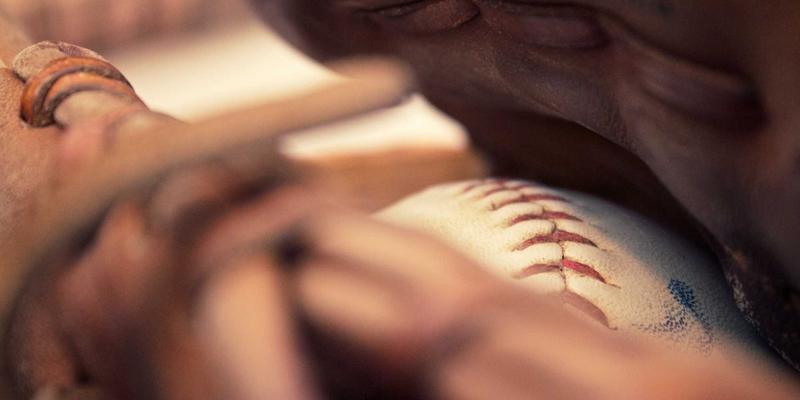 迪芒品牌战略：以未来主义与赛博朋克设计重塑智慧酒店体验