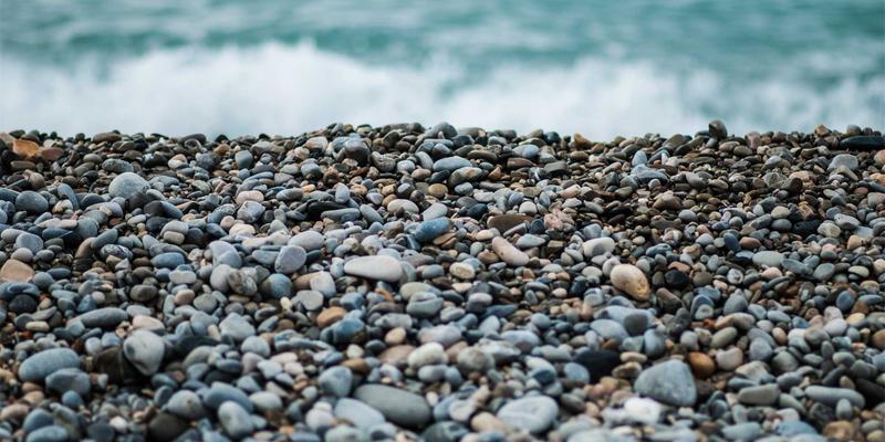 迪芒智能安防套装深度评测：赛博朋克设计下的品牌视觉与家庭守护革命